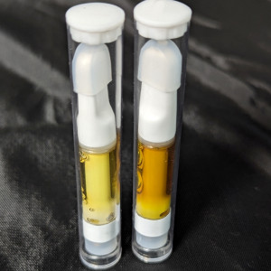 Lot of 10 pcs Not For Kids THC Cannabis Pre-filled Ceramic Cartridges for Vape Pens with THC 95% distillate No Artificial Additives 1000ml THC 510 thread